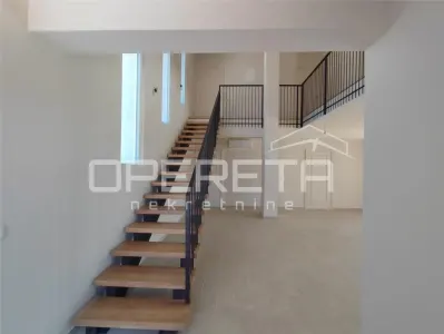 Casa vila de vanzare in Croatia, Zemunik Donji - foto 11