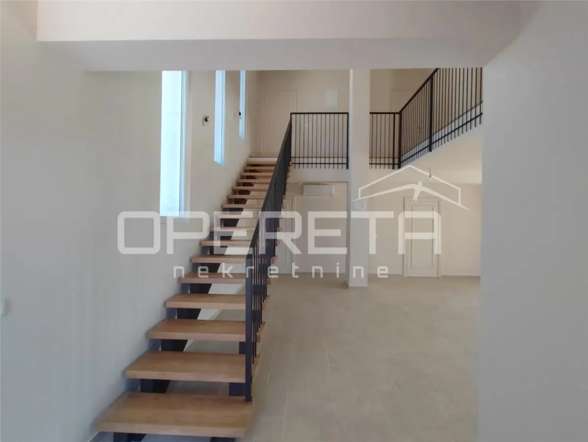 Casa vila de vanzare in Croatia, Zemunik Donji - foto 11