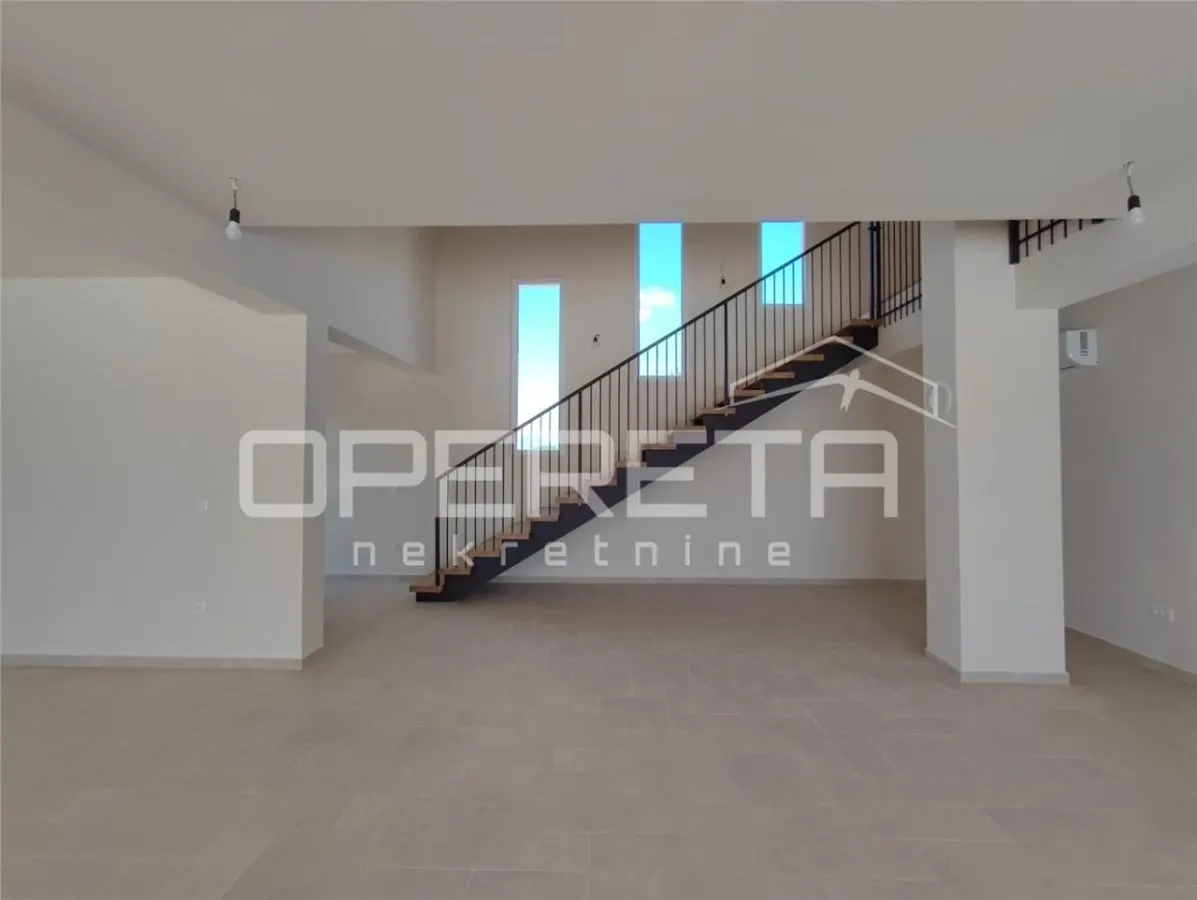 Casa vila de vanzare in Croatia, Zemunik Donji - foto 13