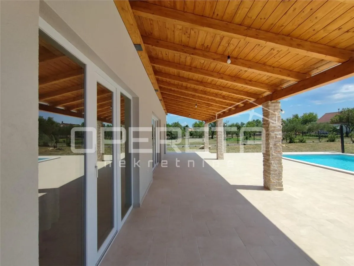 Casa vila de vanzare in Croatia, Zemunik Donji - foto 15