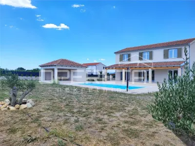 Casa vila de vanzare in Croatia, Zemunik Donji - foto 5