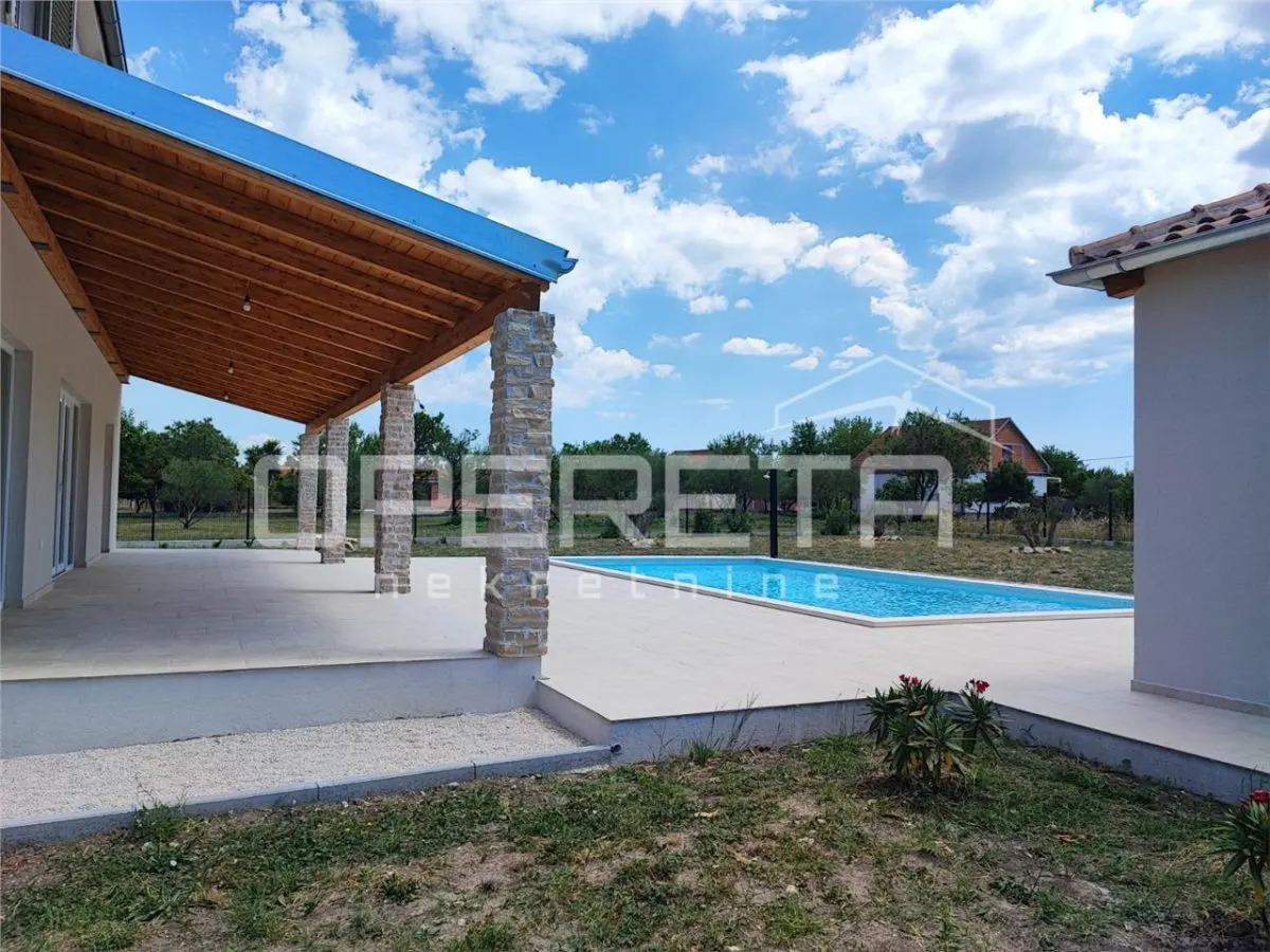 Casa vila de vanzare in Croatia, Zemunik Donji - foto 9