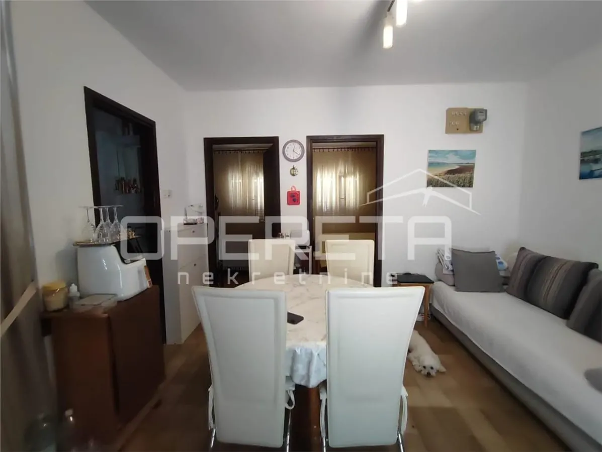 Semi-Detached House with 2 Apartments for Sale in Ninske Vodice, Croatia - foto 11
