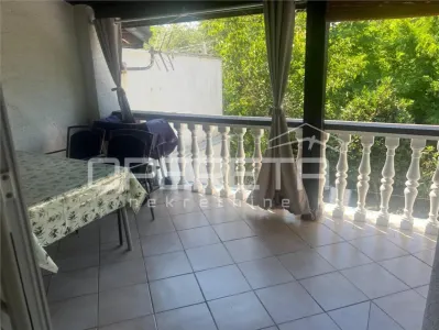 Semi-Detached House with 2 Apartments for Sale in Ninske Vodice, Croatia - foto 13