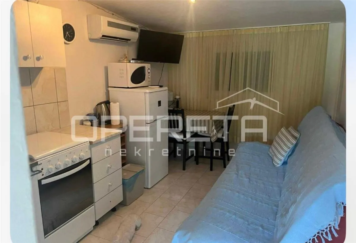 Semi-Detached House with 2 Apartments for Sale in Ninske Vodice, Croatia - foto 14