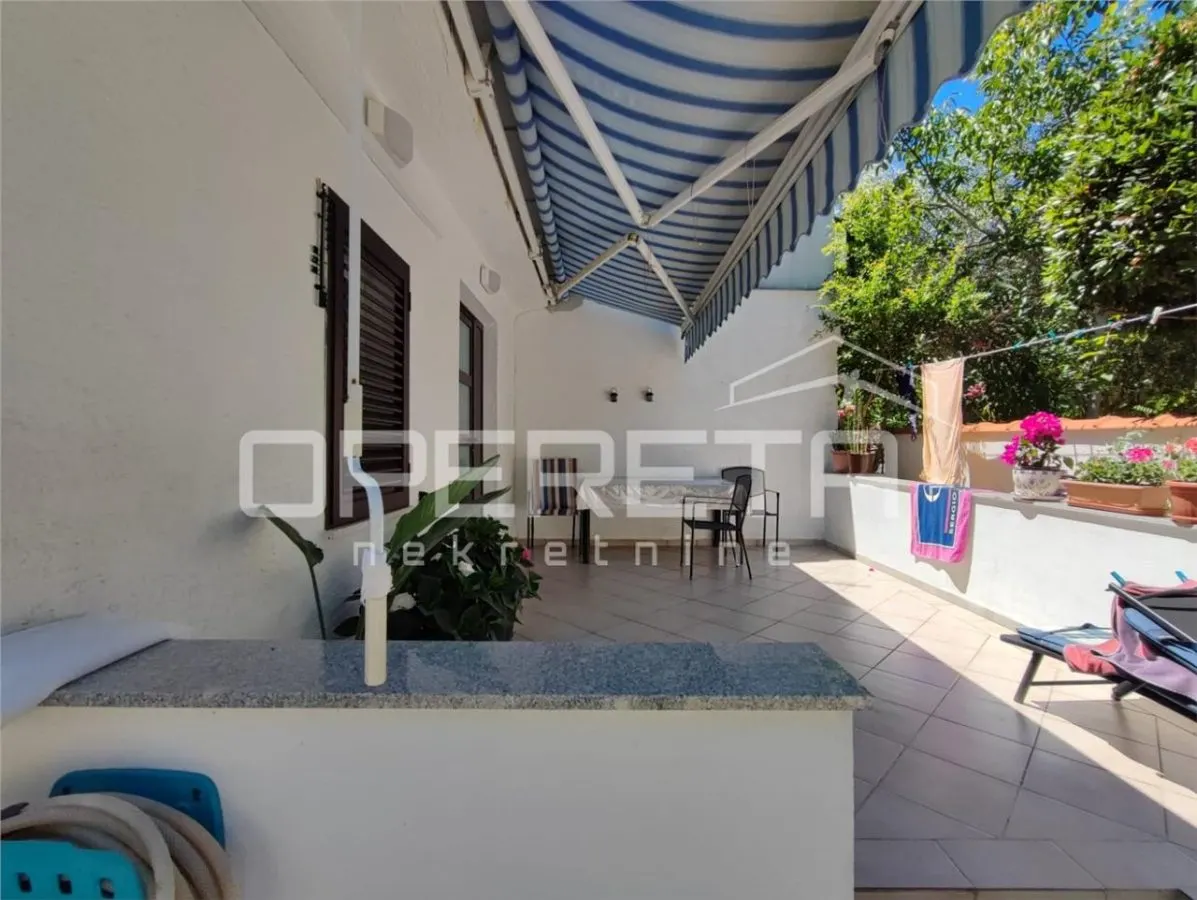 Semi-Detached House with 2 Apartments for Sale in Ninske Vodice, Croatia - foto 3