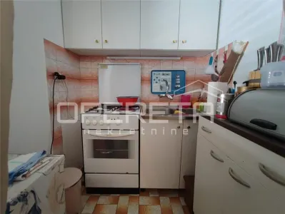 Semi-Detached House with 2 Apartments for Sale in Ninske Vodice, Croatia - foto 6