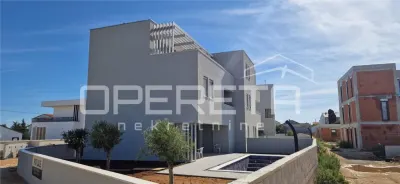 Luxury Semi-Detached Villa with Pool for Sale in Privlaka, Croatia - foto 2