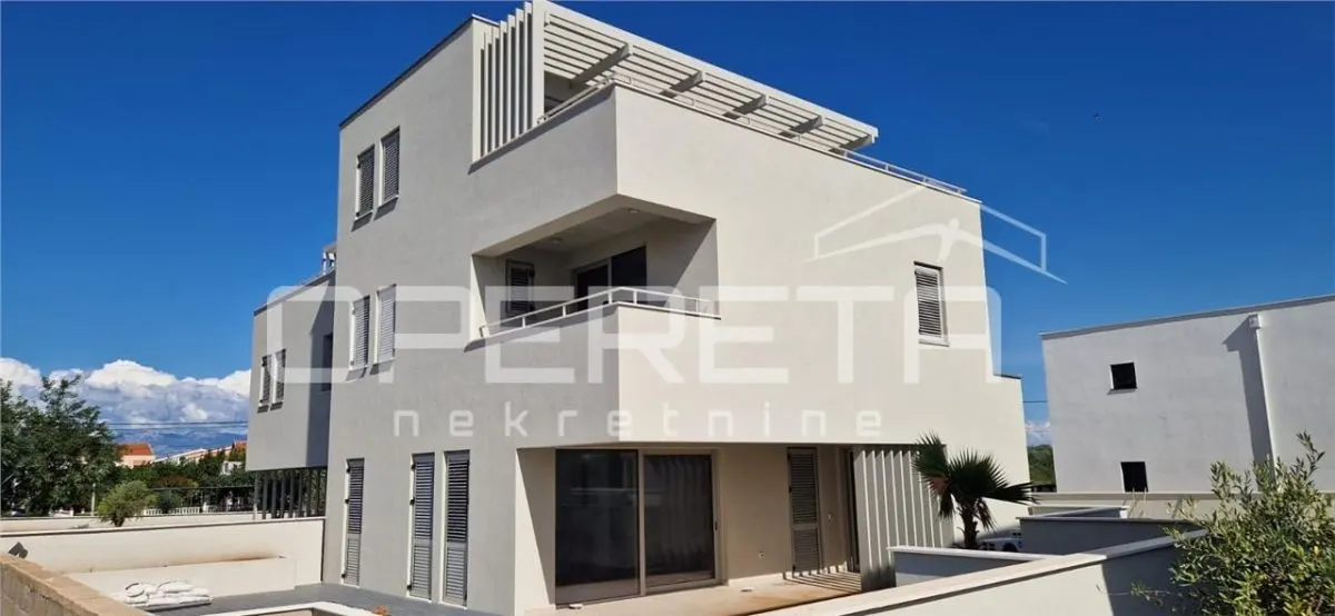 Luxury Semi-Detached Villa with Pool for Sale in Privlaka, Croatia - foto 14