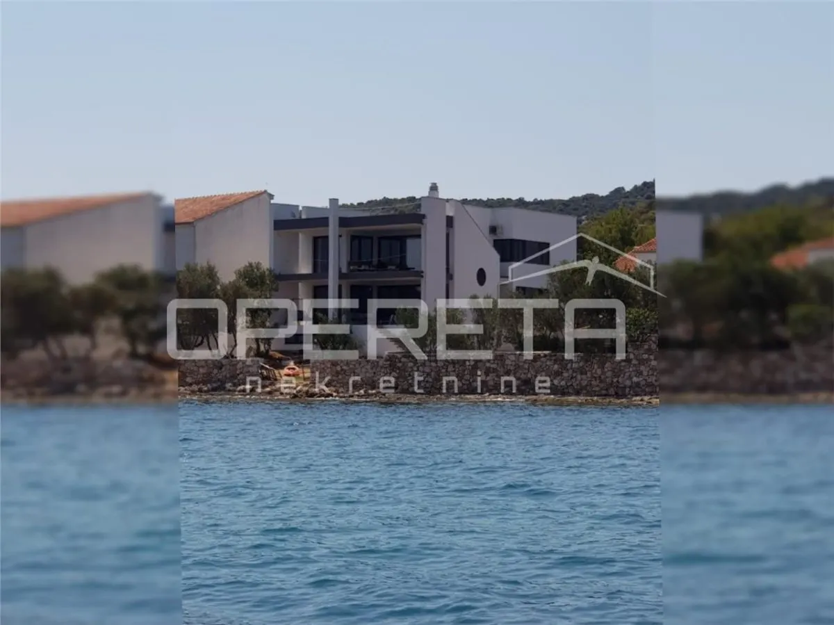 Casa vila de vanzare in Croatia, Tkon - foto 3