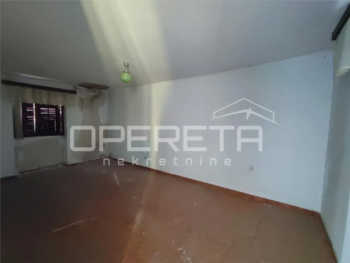 Villa with Two Apartments and Auxiliary Building for Sale in Zadar, Croatia - foto 18