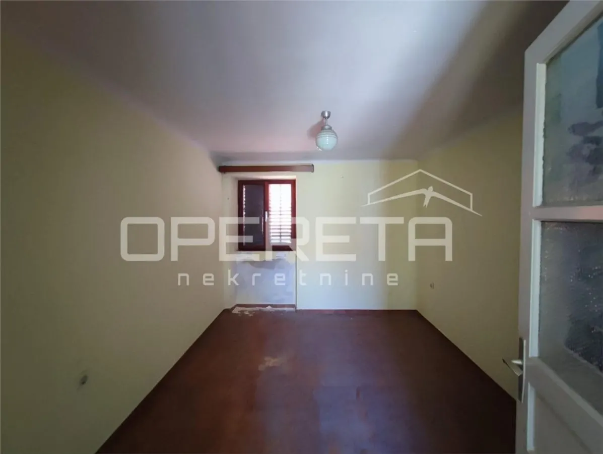 Villa with Two Apartments and Auxiliary Building for Sale in Zadar, Croatia - foto 21