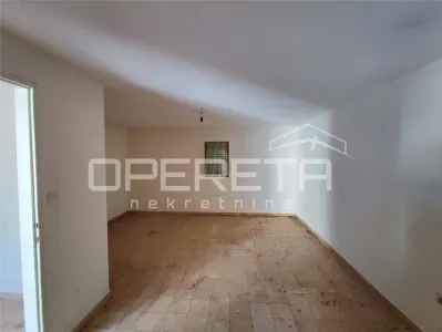 Villa with Two Apartments and Auxiliary Building for Sale in Zadar, Croatia - foto 6