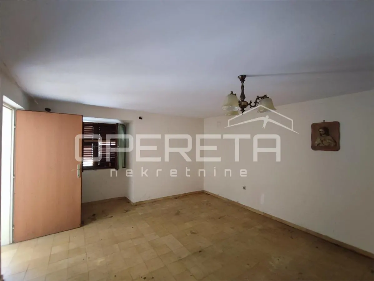 Villa with Two Apartments and Auxiliary Building for Sale in Zadar, Croatia - foto 9