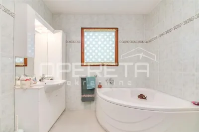 Casa vila de vanzare in Croatia, Zagreb - foto 11