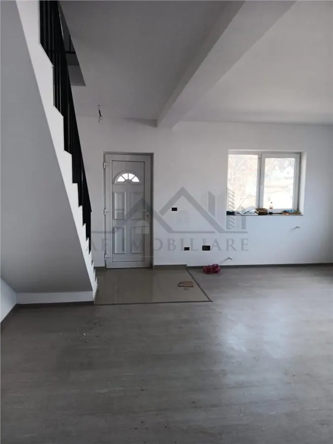 Visan, vila P+1 duplex, su-100mp t-200mp.toate utilitatile, libera, mutare imediata - foto 3