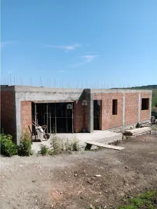 Valea Lupului CASA PARTER 4cam sc=115mp TEREN 380mp toate utilitatile - foto 6