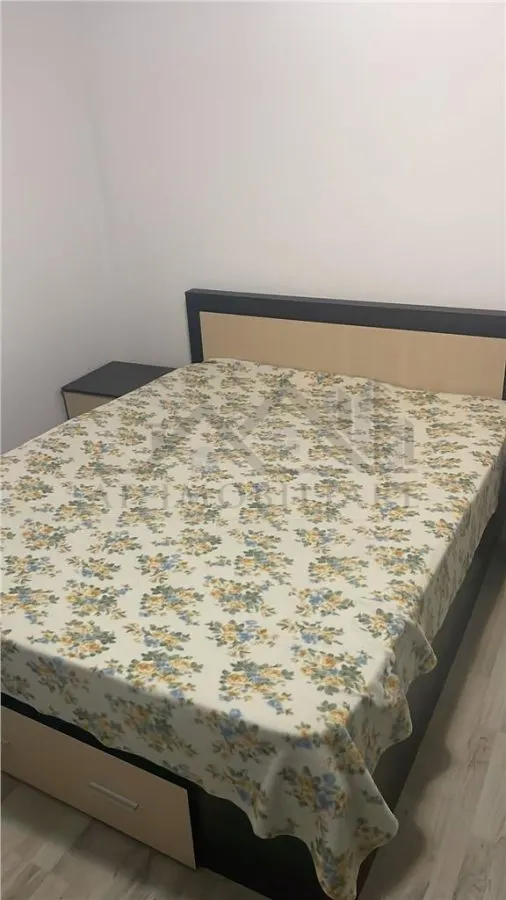 Apartament cu 2 camere Podu Ros - foto 5