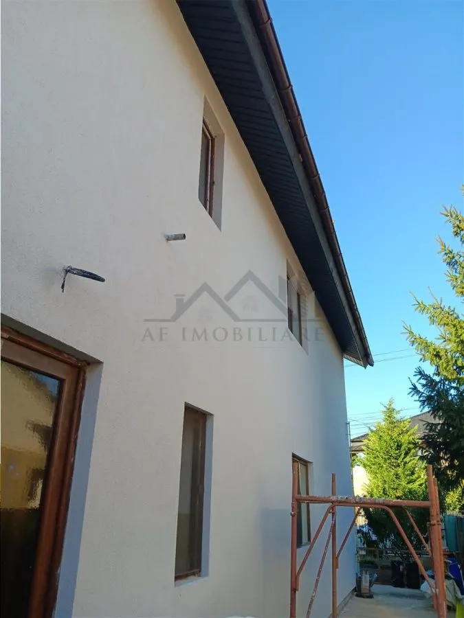 Ocazie Vila P+E 193mp doua bai doua bucatarii doua living 6 dormitoare Lunca Cetatuii - foto 8