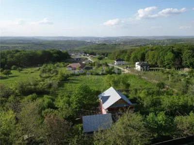Pietrarie Vila P+1 s=164mp garaj beci teren 2000mp livada vie zona verde - foto 2