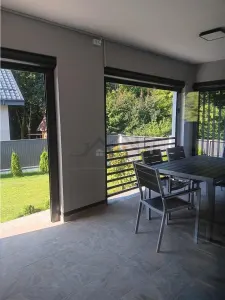 Barnova VILA LUX in spatele Primariei zona exclusivista cu padure - foto 13