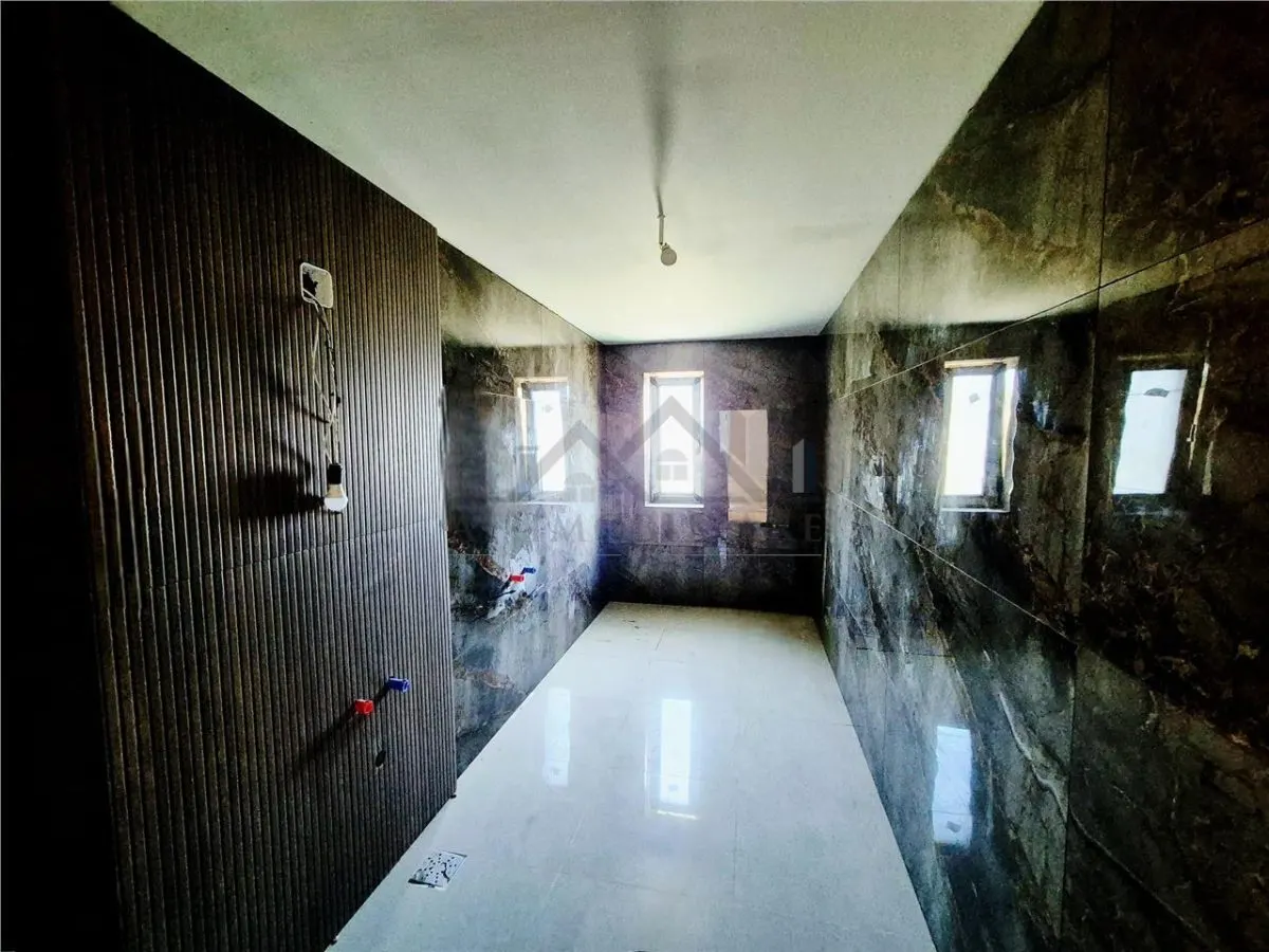 Casa de vanzare cu garaj, 405 mp utili-1500 mp teren - foto 5
