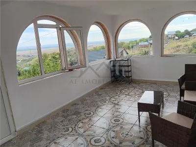 Tomesti Vila P+E SU=236mp 5 dormitoare living doua bai garaj TEREN 1347mp amenajat - foto 10
