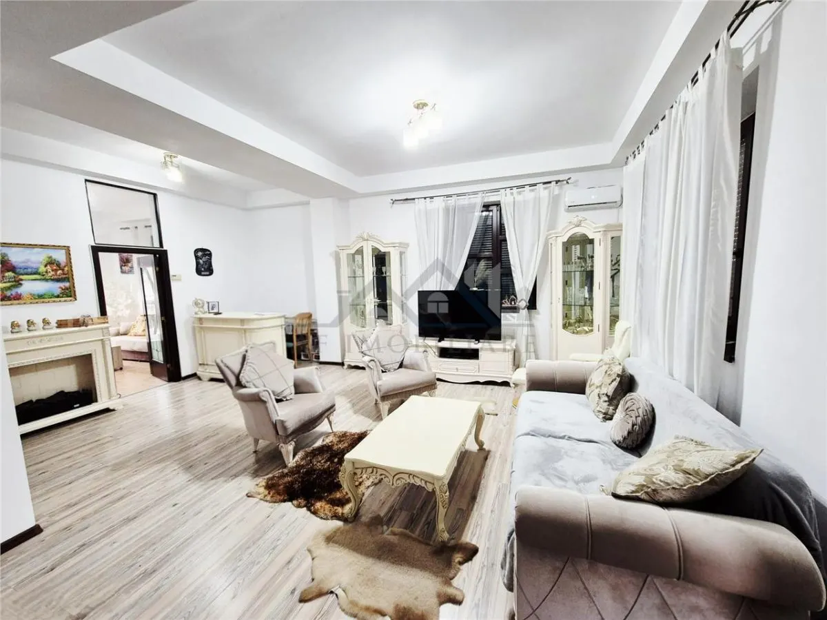 Casa de inchiriat cu priveliste frumoasa - foto 1