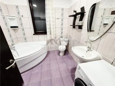 Casa de inchiriat cu priveliste frumoasa - foto 11