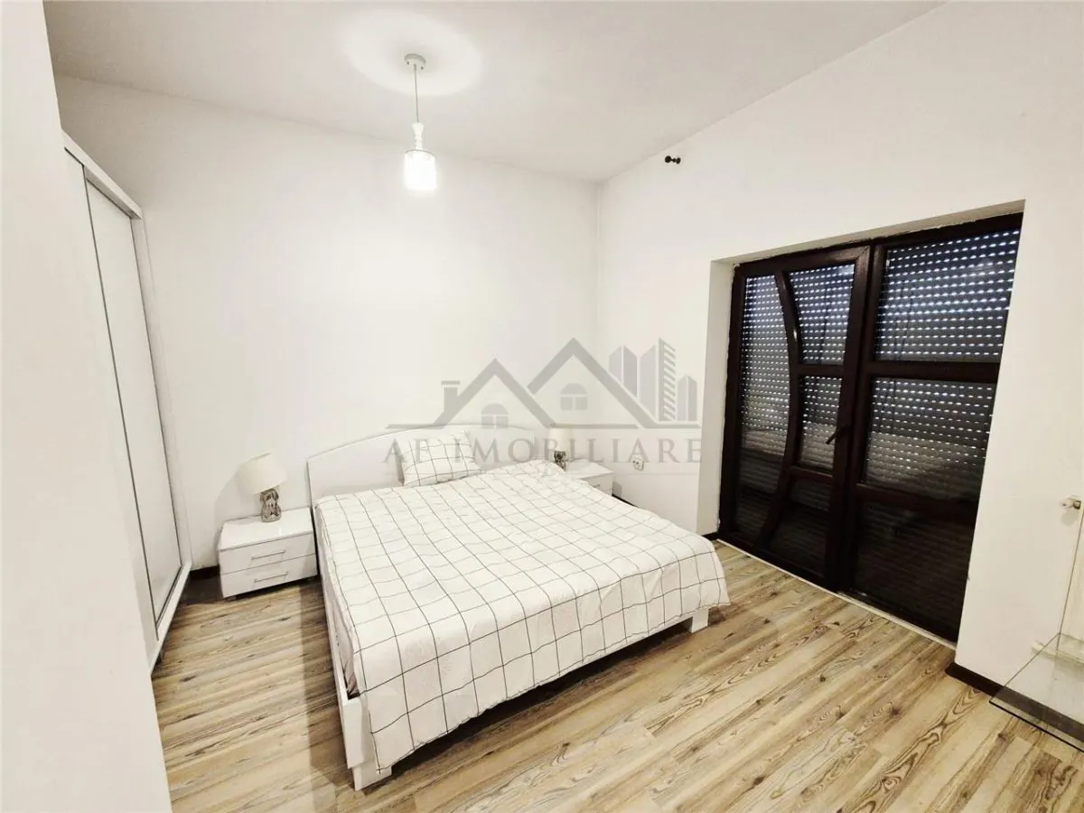 Casa de inchiriat cu priveliste frumoasa - foto 3