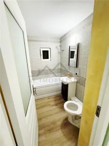 Apartament cu 3 camere de inchiriat - foto 11