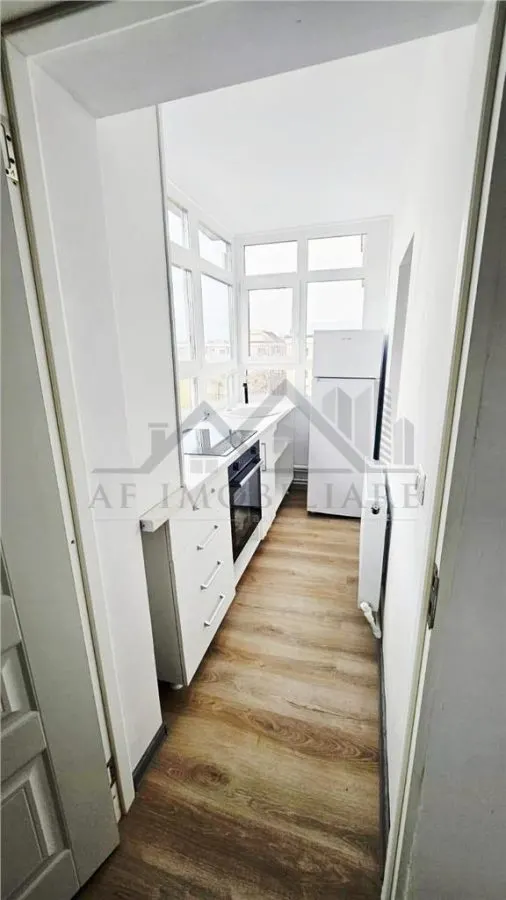 Apartament cu 3 camere de inchiriat - foto 6