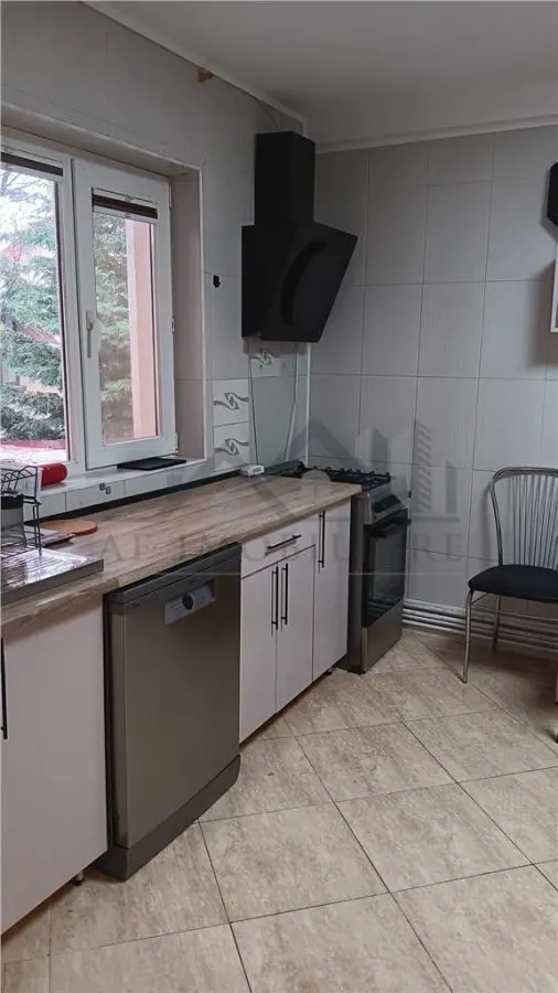 Barnova intersectia cu Pietrarie VILA D+P+M SU=212mp TEREN 1670mp amenajat superb - foto 15