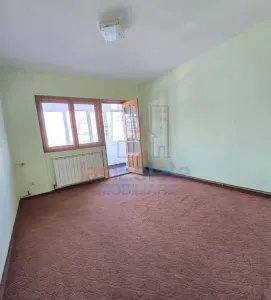 Apartament 3 camere Podu Ros - foto 3