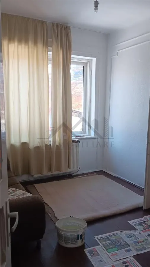 Tatarasi zona Piata Chirila teren 576mp cu casa si anexe (pretabil si privatizare) - foto 3