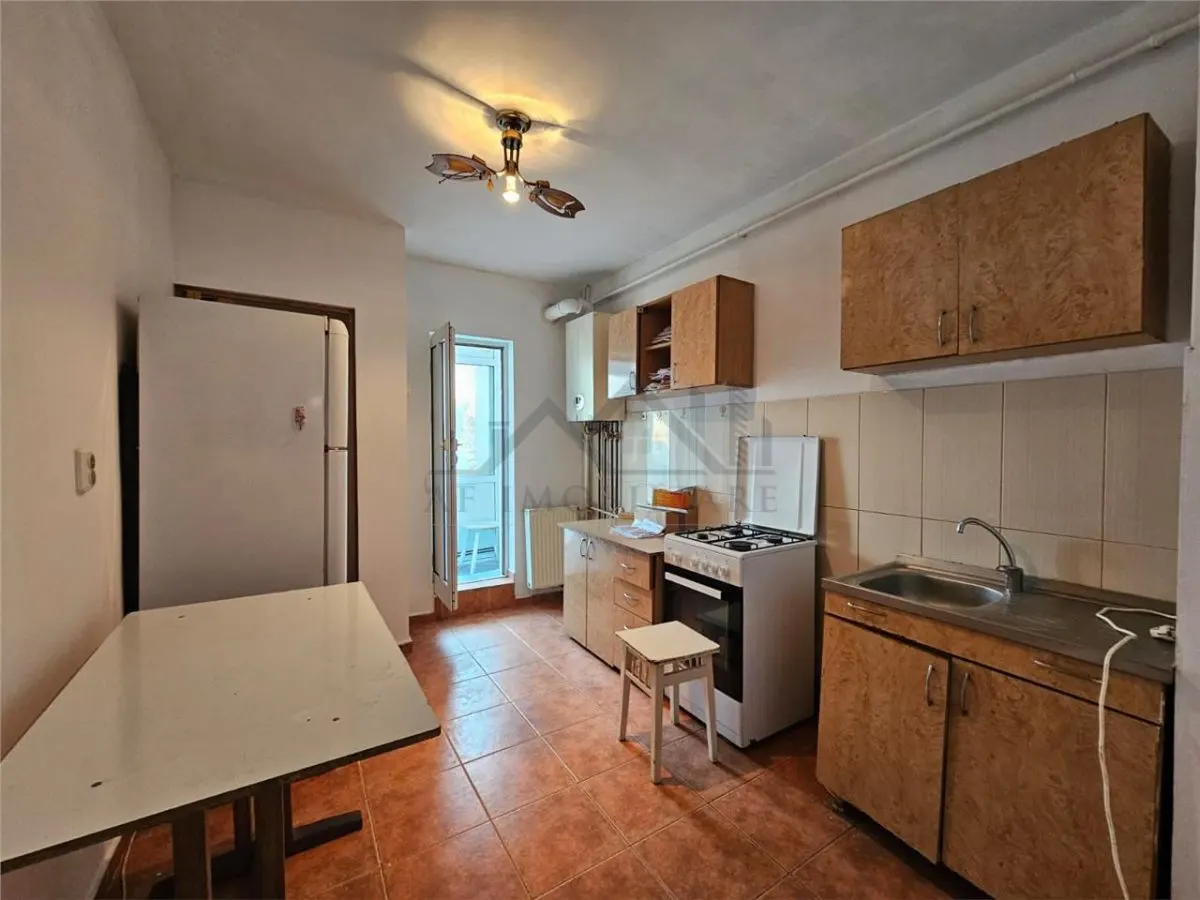 Apartament 3 camere Dacia - foto 3