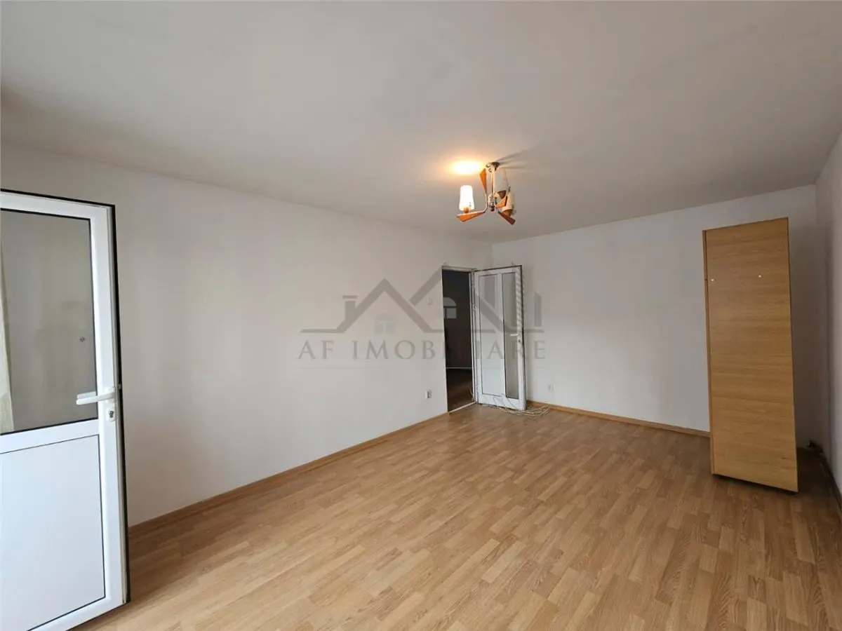Apartament 3 camere Dacia - foto 4