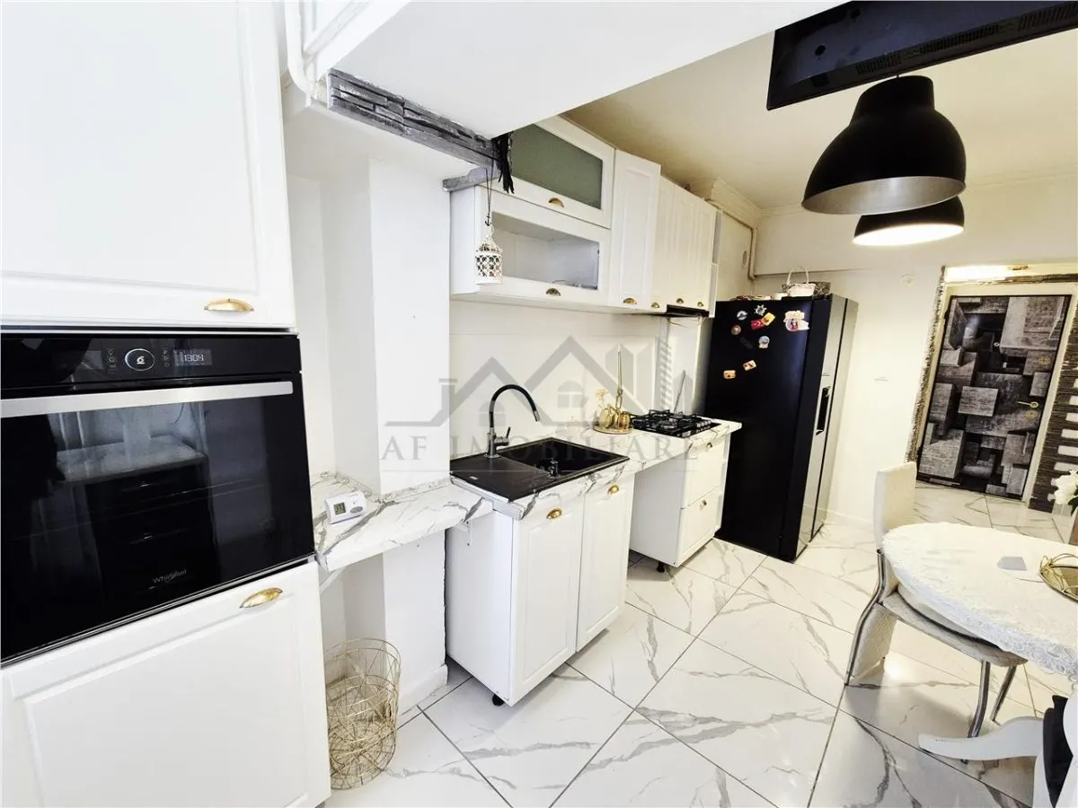 Apartament cu 3 camere complet mobilat si utilat - foto 8