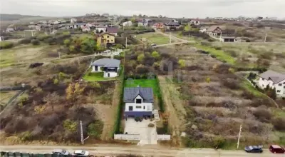 Casa de vanzare cu priveliste frumoasa - Barnova