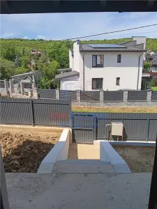 LA CHEIE! Visan Barnova CASA parter 100mp TEREN 400mp toate utilitatile - foto 2