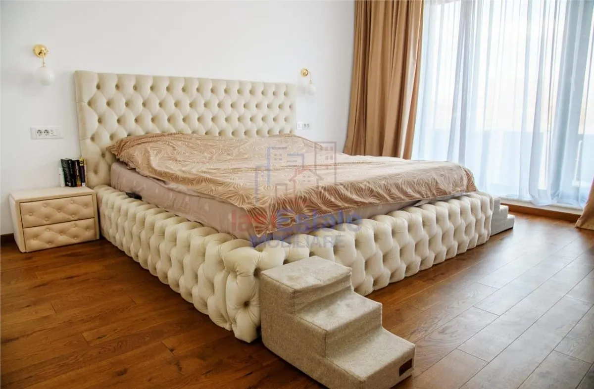 Casa intr-o zona linistita cu garaj si teren-1091 mp - foto 6