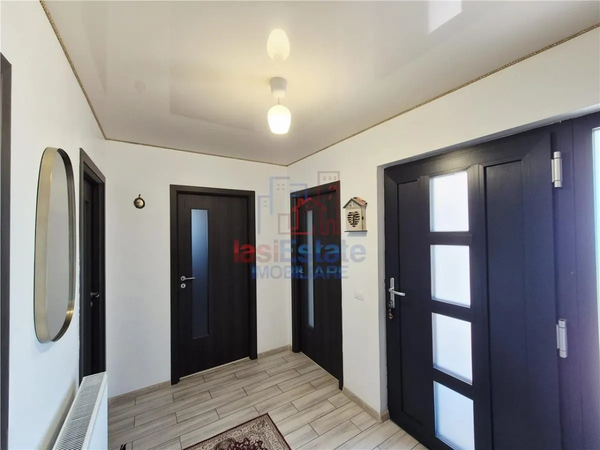 Detached House for Sale in Aroneanu - foto 12
