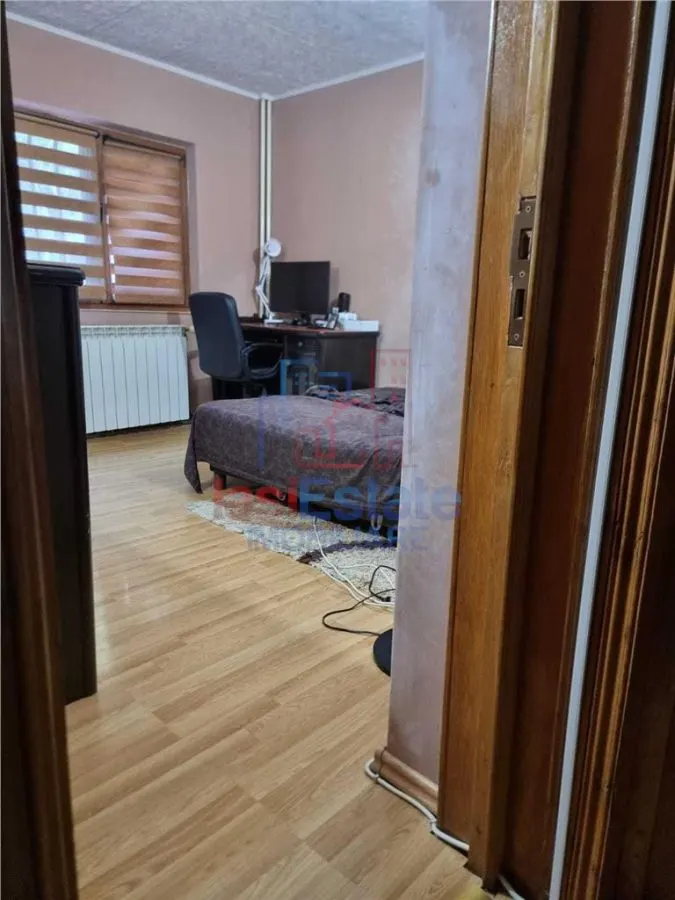 Apartament 4 camere Nicolina - foto 3