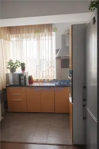 Apartament cu 2 camere complet utilat si mobilat - foto 5