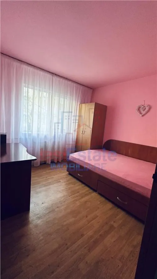 Apartament 3 camere Dacia - foto 3
