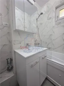 Apartment with 2 bedrooms for sale 56 sqm in Iasi, Alexandru cel Bun area - foto 9