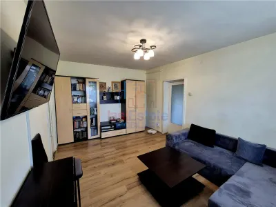 Apartament 3 Camere Luminos si cu Vedere Frumoasa - Iasi