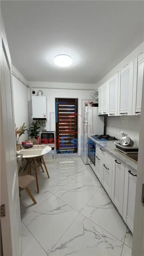 Apartamento de 2 Dormitorios con Distribución Separada y Parking, Zona Cug - foto 4