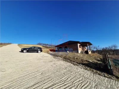 Casa individuala cu vedere frumoasa - foto 2