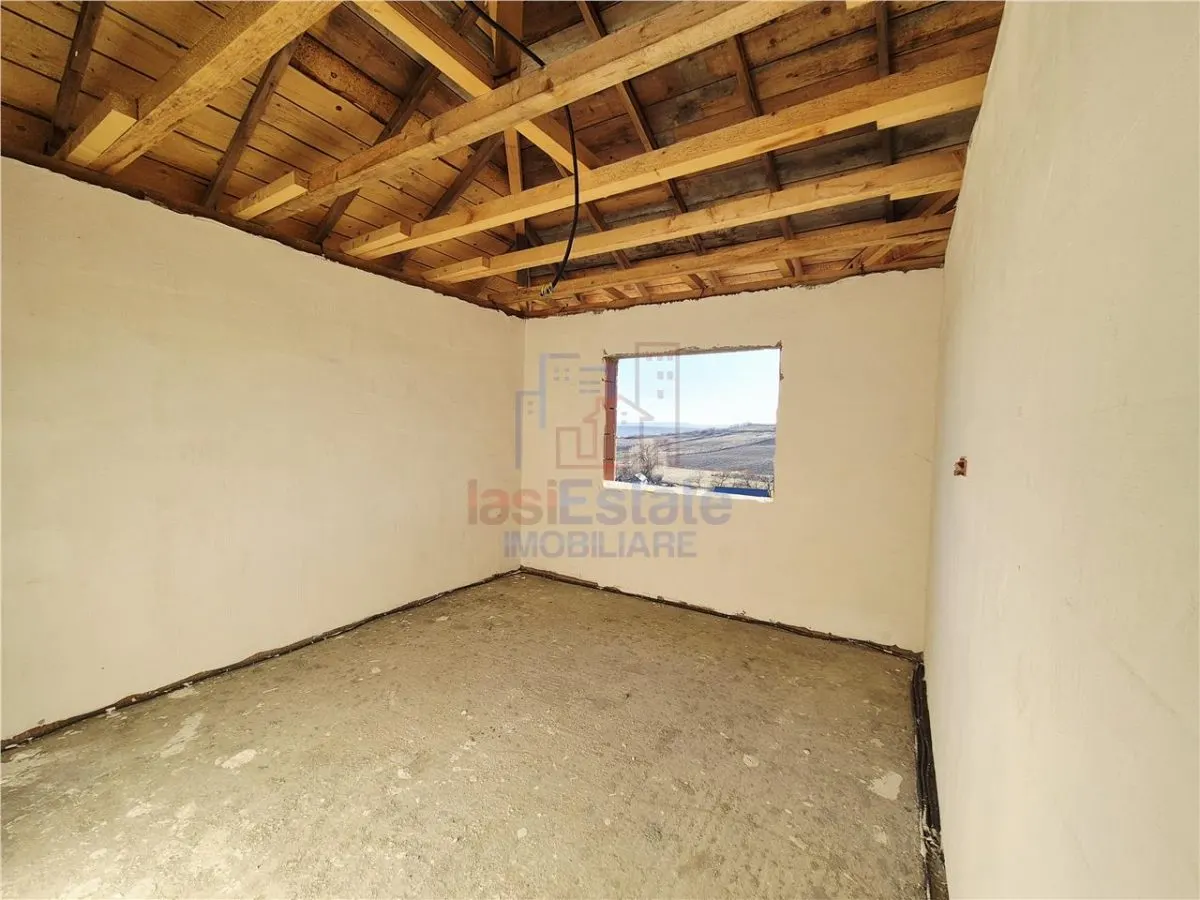Casa individuala cu vedere frumoasa - foto 7